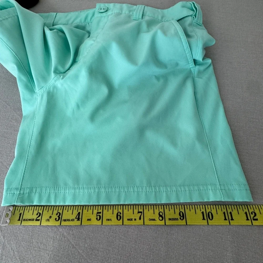 Huk Performance Shorts Light Green Mens Medium